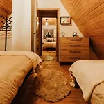 Mountain House Kosjenka *