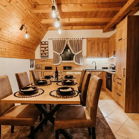 Mountain House Kosjenka Chalet *