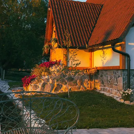 Шале Mountain House Kosjenka