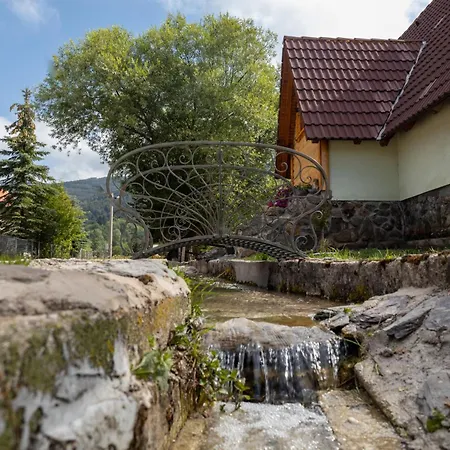 Mountain House Kosjenka Шале *
